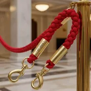 Аренда Канат плетеный красный для золотых столбиков Красная дорожка в санатории «Металлург» — ART SPACE