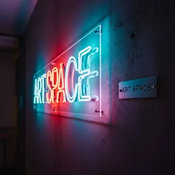 Аренда Вывески неоновые для ночных заведений в Rixos Krasnaya Polyana — ART SPACE