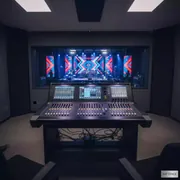 Аренда Консоль микшерная цифровая Behringer Wing в санатории «Сочи» — ART SPACE