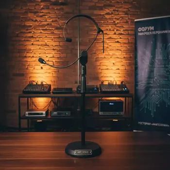 Аренда Микрофон головной Audix HT5 в ресторане «Магеллан» — ART SPACE
