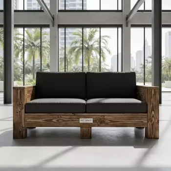 Аренда Диван двухместный из обожженных паллет с черной подушкой в Radisson Collection Paradise — ART SPACE
