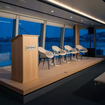 Аренда Подиумы Steel Deck 2,44х1,22 м на VIP теплоходе (Морпорт Сочи) — ART SPACE