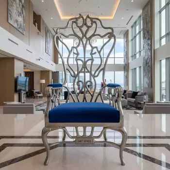 Аренда Стул Хит антик серебро корона синяя в отеле Hyatt Regency Sochi — ART SPACE