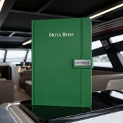 Аренда Блокнот Nota Bene зеленый на VIP теплоходе (Морпорт Сочи) — ART SPACE