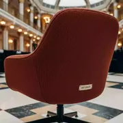 Аренда Чехол на стул Eames E07 кирпичный в санатории «Металлург» — ART SPACE