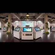 Аренда Комплект презентационный образовательный Q Nex NMP211 G CU в Grand Karat Sochi — ART SPACE