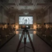 Аренда Кинопроектор на деревянной треноге штативе в Rixos Krasnaya Polyana — ART SPACE