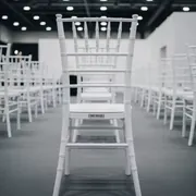 Аренда Стул Кьявари пластиковый белый Bride в Panorama by Mercure — ART SPACE