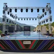 Аренда Подиум 8х6 м для показов и концертов в Skypark Sochi — ART SPACE