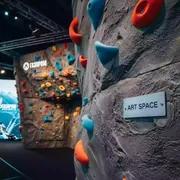 Аренда Скалодром аттракцион рельефный на курорте «Газпром» (Альпика) — ART SPACE