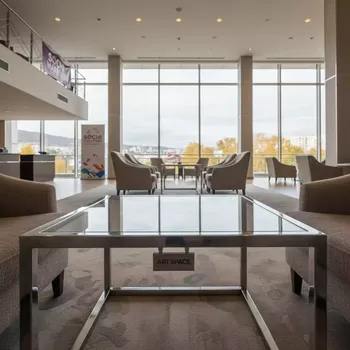Аренда Стол журнальный серебристый Insignia 120х60 в Courtyard by Marriott Sochi — ART SPACE