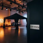 Аренда Павильон черный 10х10 м мягкие стенки в лофте «Студия 21» — ART SPACE