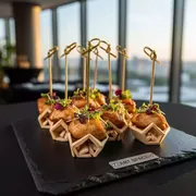 Аренда Брошетт из куриного филе в Panorama by Mercure — ART SPACE