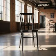 Аренда Стул черный деревянный Кьявари в ресторане «Магадан» — ART SPACE