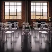 Аренда Стул банкетный пластиковый прозрачный Кьявари в Green Flow Hotel — ART SPACE