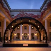 Аренда Сцена арочная черная 4х3 м в Boutique Hotel PORTUM 1905 — ART SPACE