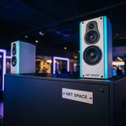 Аренда Акустическая система Martin Audio MLA 36 Split в ресторане «Баран-Рапан» — ART SPACE