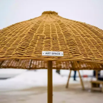 Аренда Зонт соломенный 2,5 м в санатории «Сочи» — ART SPACE