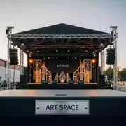 Аренда Сцена 4х3 м с крышей и оборудованием в Сириус Арене — ART SPACE