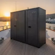 Аренда Ящик шкаф Премьер Джамбо Premiere JUMBO 2020 л на VIP-яхте (Имеретинский порт) — ART SPACE