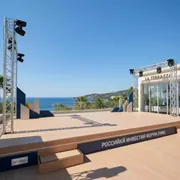 Аренда Подиум для показов и выступлений 12х10 м в ресторане «La Terrazza» — ART SPACE