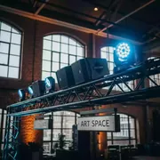 Аренда Линейные массивы 7 в ресторане «Voda» — ART SPACE