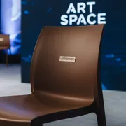Аренда Стул ИЗО пластиковый коричневый в Bridge Resort — ART SPACE