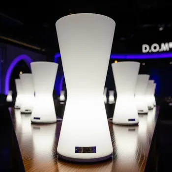 Аренда Кашпо конус светящееся LED Flow 220V White L в ресторане «D.O.M» — ART SPACE