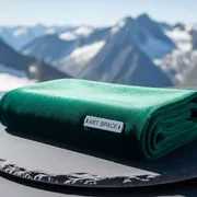 Аренда Салфетка Илер бархатная изумрудная 316 317 на площадке Rosa Peak (2320м) — ART SPACE