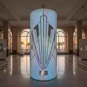 Аренда Световая глиттерная конструкция цилиндр в санатории «Сочи» — ART SPACE