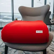 Аренда Плед флисовый красный 130х170 см в Radisson Blu Resort & Congress Centre — ART SPACE