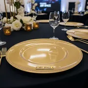 Аренда Тарелка подстановочная Mone Gold 33 см в комплексе «Дагомыс» — ART SPACE