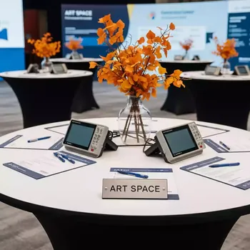 Аренда Столы для регистрации для конференций диаметр 150 см в Delta Sirius — ART SPACE