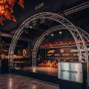 Аренда Сцена арочная 8х6 металлик в ресторане «D.O.M» — ART SPACE