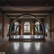 Аренда арочной сцены металлик 4х3 м в Boutique Hotel PORTUM 1905 — ART SPACE