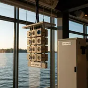 Аренда Система электроснабжения потолочная универсальная Waldner Powerlift с 7 модулями и распределительным шкафом в ресторане «Паруса» — ART SPACE