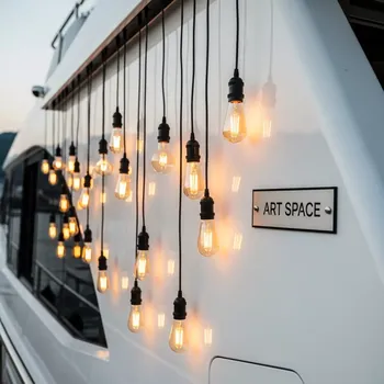 Аренда Гирлянда ретро со свисанием на VIP теплоходе (Морпорт Сочи) — ART SPACE