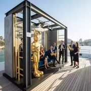 Аренда Фотозона Оскар первоапрельская на VIP-яхте (Имеретинский порт) — ART SPACE