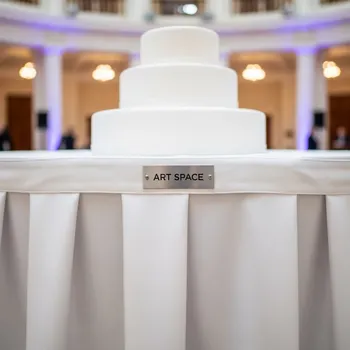 Аренда Скатерть для торта белая в ОКЦ «Галактика» — ART SPACE