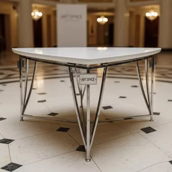 Аренда Журнальный стол Triangle silver white в Зимнем театре — ART SPACE