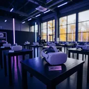 Аренда Класс VR мобильный EDUBLOCK 3 в Керлинговом центре «Ледяной куб» — ART SPACE