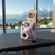 Фотоаппараты мгновенной печати Fujifilm Instax Mini. Размер снимка: 62x46 мм.