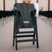Аренда Стул раскладной пластик в комплексе «Дагомыс» — ART SPACE