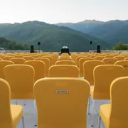 Аренда Чехол стрейч для стула золотой в Гранд Отель Поляна — ART SPACE