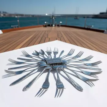Аренда Вилка разнобой на VIP теплоходе (Морпорт Сочи) — ART SPACE