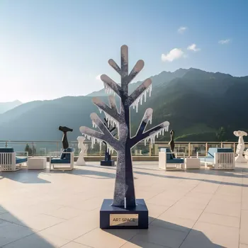 Аренда Ростовая фигура снежное дерево малое в Rixos Krasnaya Polyana — ART SPACE