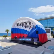 Аренда Сцена ракушка надувная Триколор 12х6 в Radisson Collection Paradise — ART SPACE