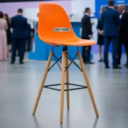 Аренда Стул Eames DSW барный оранжевый в Ледовом дворце «Айсберг» — ART SPACE
