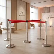 Аренда хромированных столбиков с лентой в Сочи ART SPACE