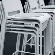 Аренда Барный стул белый пластиковый Bombo 01 012WT в отеле Hyatt Regency Sochi — ART SPACE
